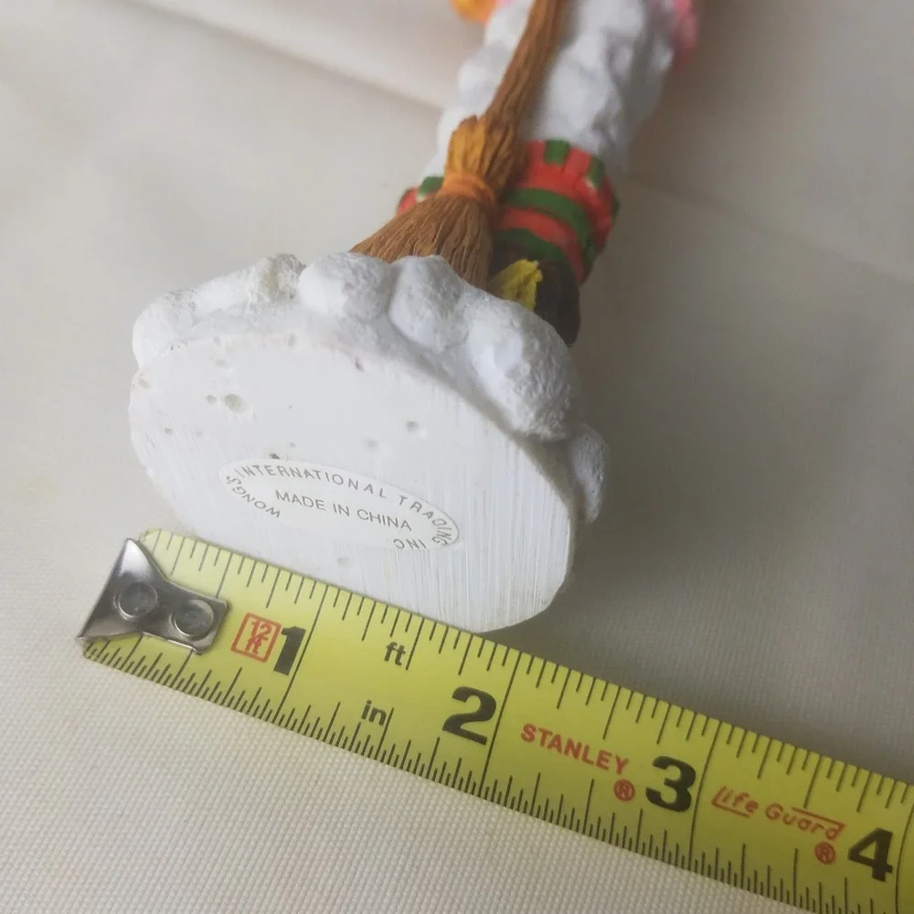 Whimsical Snowman Christmas Figurine ZCMI‎ Wong  Broom Basket tall bunnies